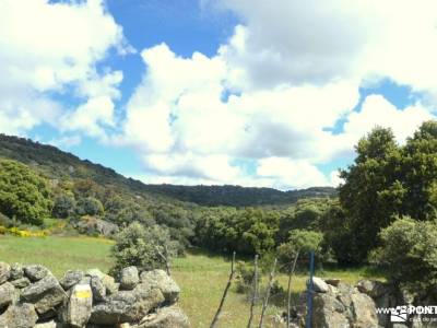 Valles del Corneja y el Tormes - Sierra de Gredos;rutas madrid senderismo licencia de montaña cascad